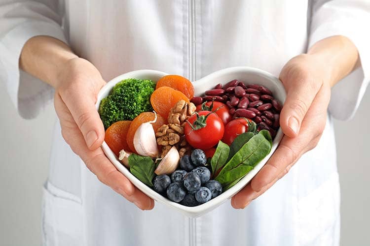Miska ze zdrowymi warzywami i owocami | Lipiforma